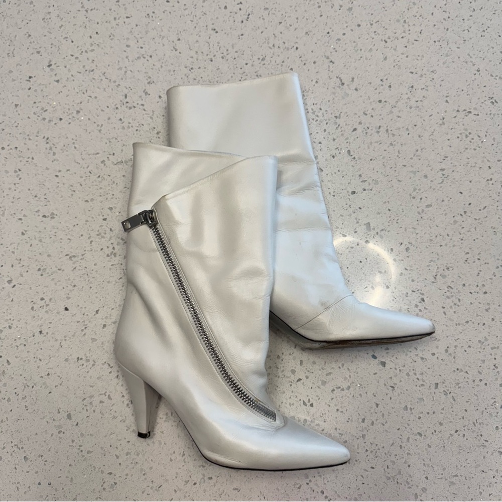 Givenchy Elegant White Ankle Boots